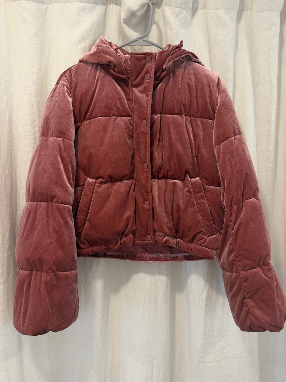 ALO Yoga Velvet Puffer Jacket - Rosewood